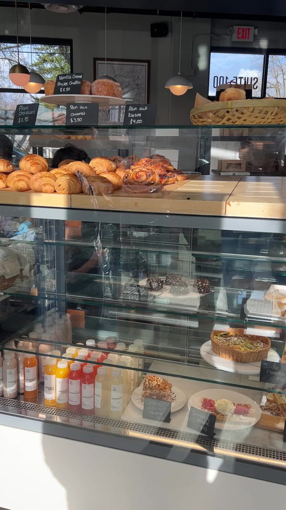 Farine Bakery & Cafe