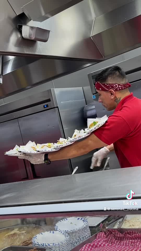 Video review of Tacos El Gordo