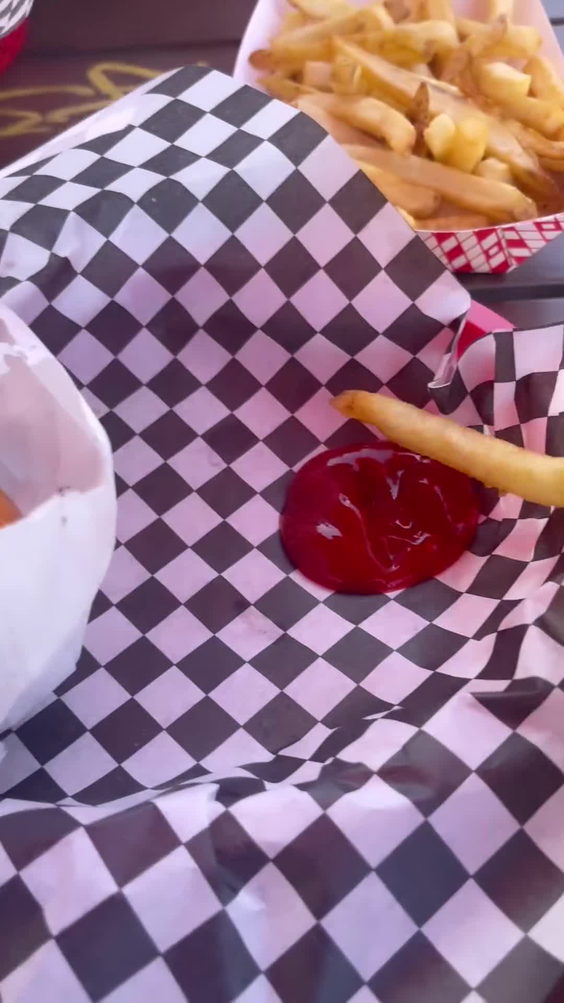 Hayes Burger