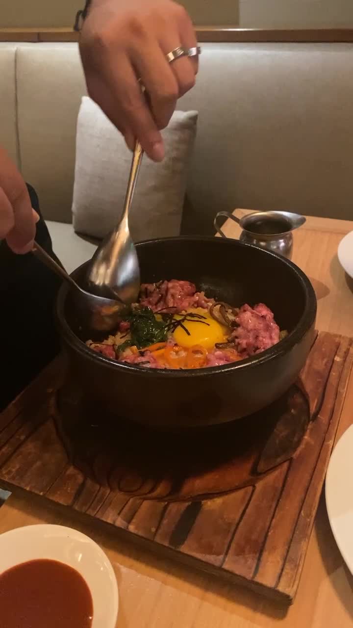 Video review of Morimoto Asia Waikiki