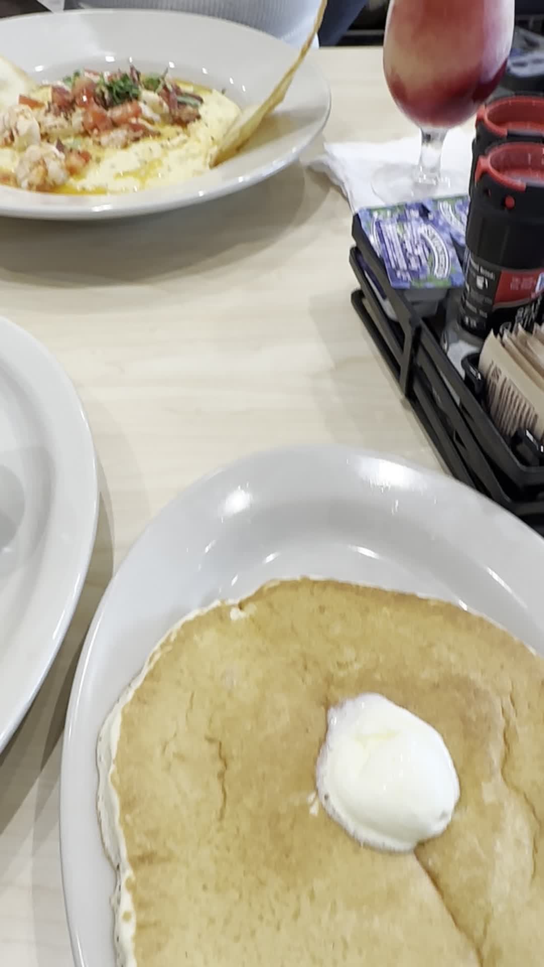 The Toasted Yolk Cafe