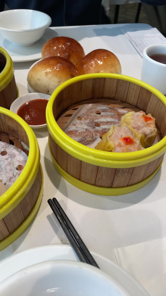 Royal Treasure Seafood Restaurant