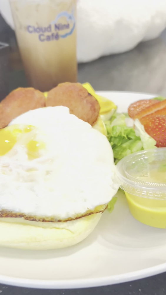 Cloud Nine Café