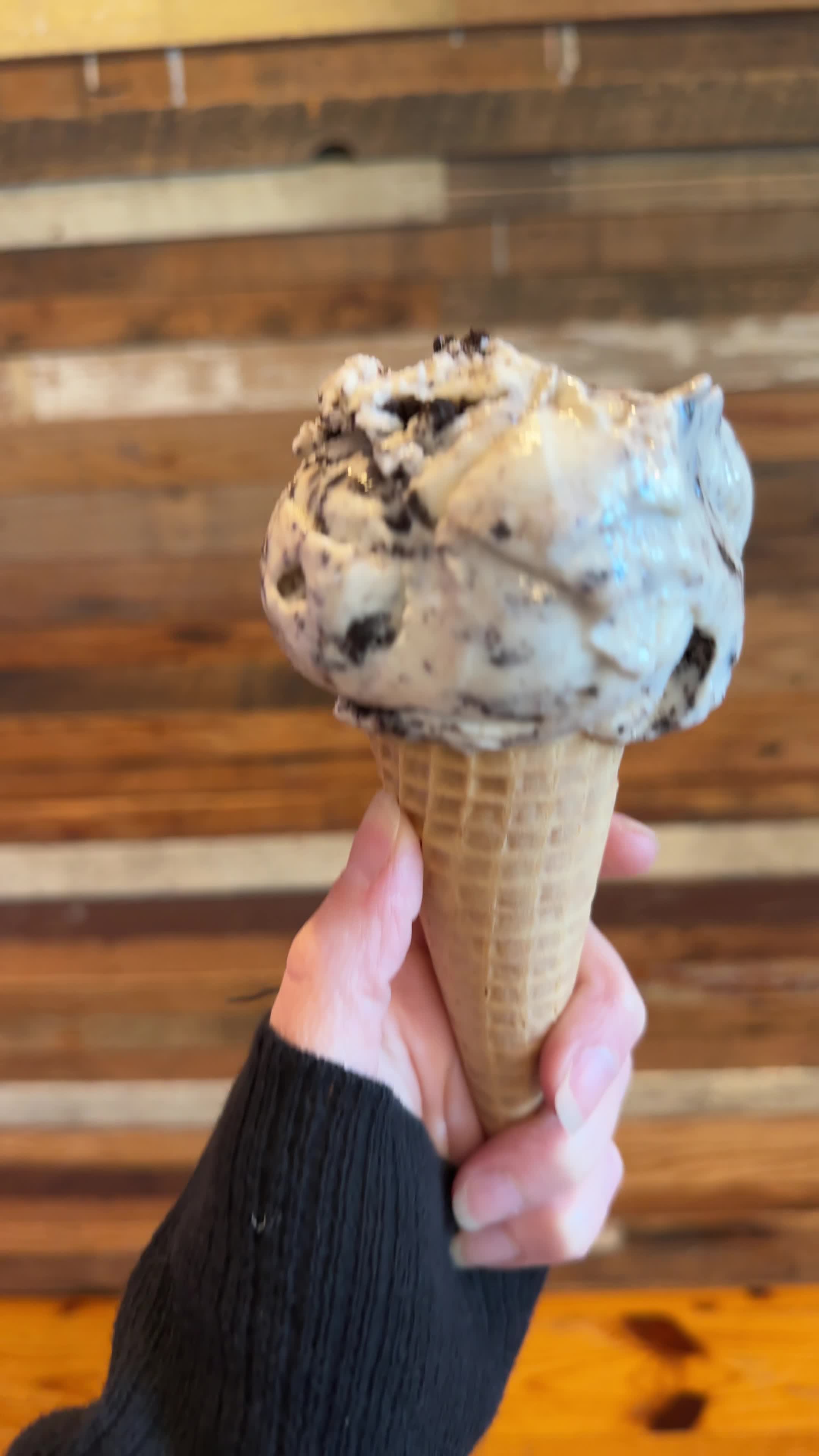 Video review of The Parlour