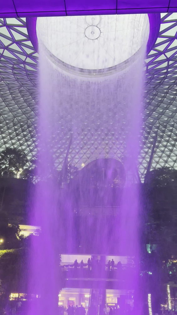 Singapore Changi Airport (SIN)