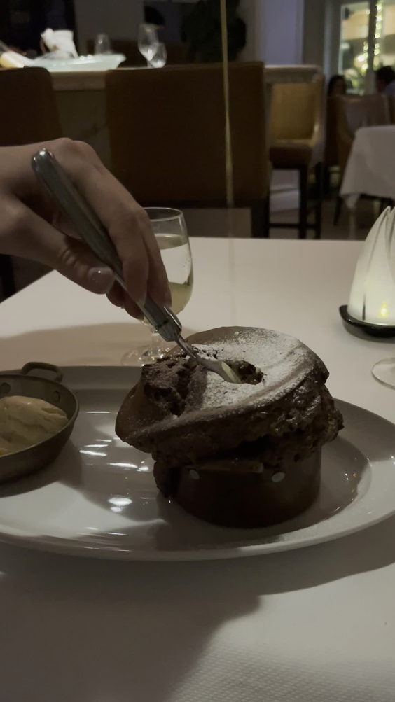 Sails Restaurant