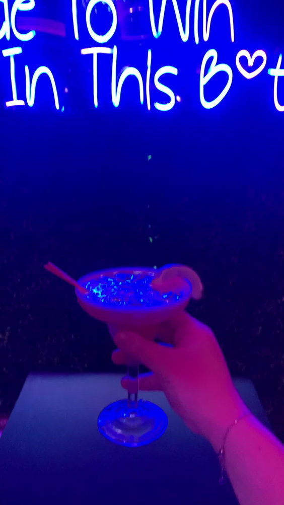 Made21 Restaurant & Lounge