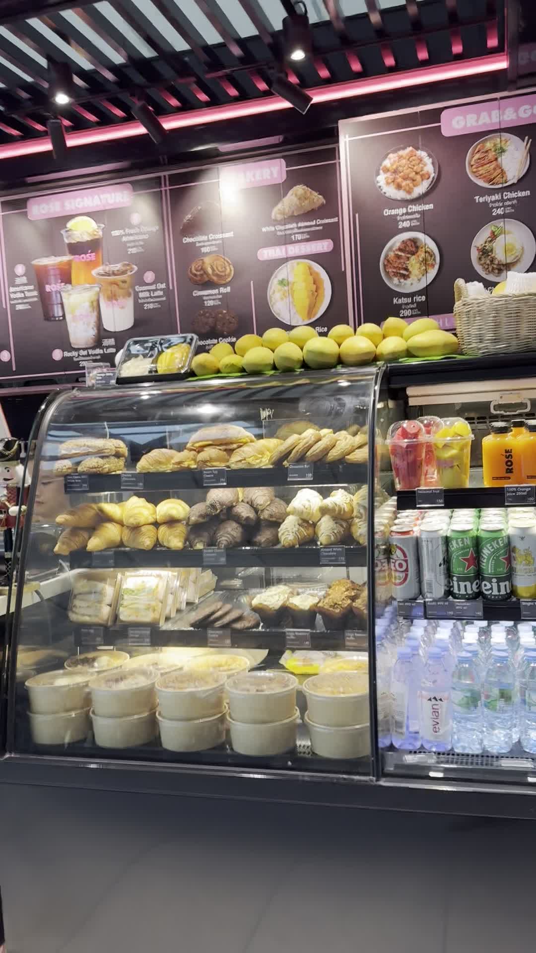 Suvarnabhumi Airport (ท่าอากาศยานสุวรรณภูมิ)