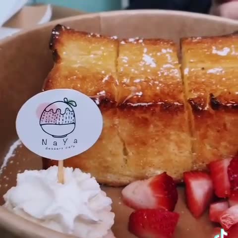 Naya Dessert Cafe