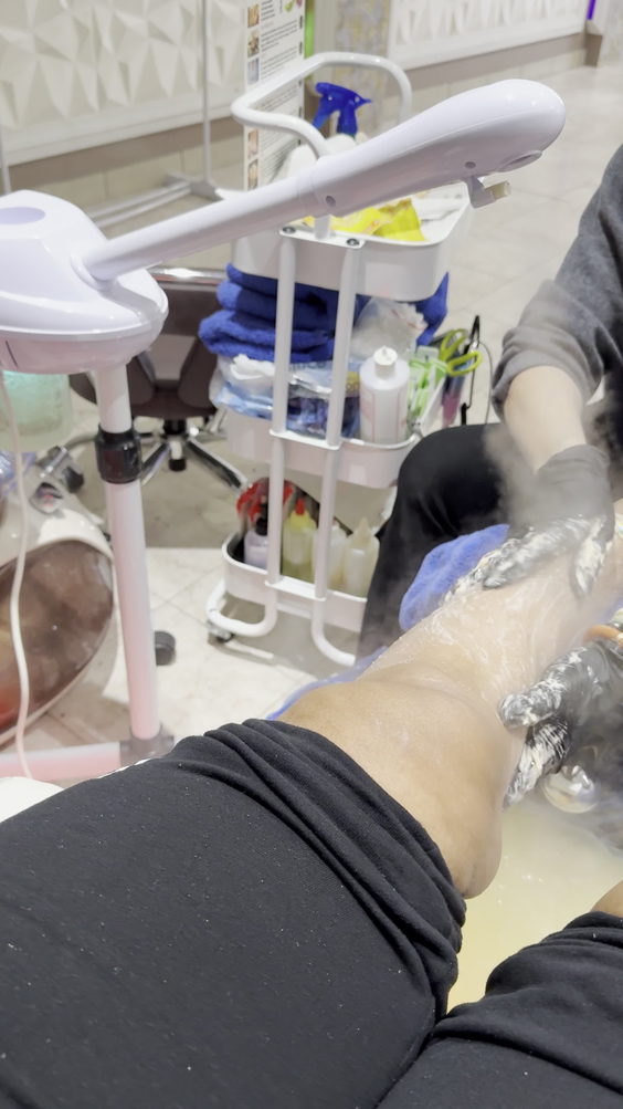 City Nails & Spa