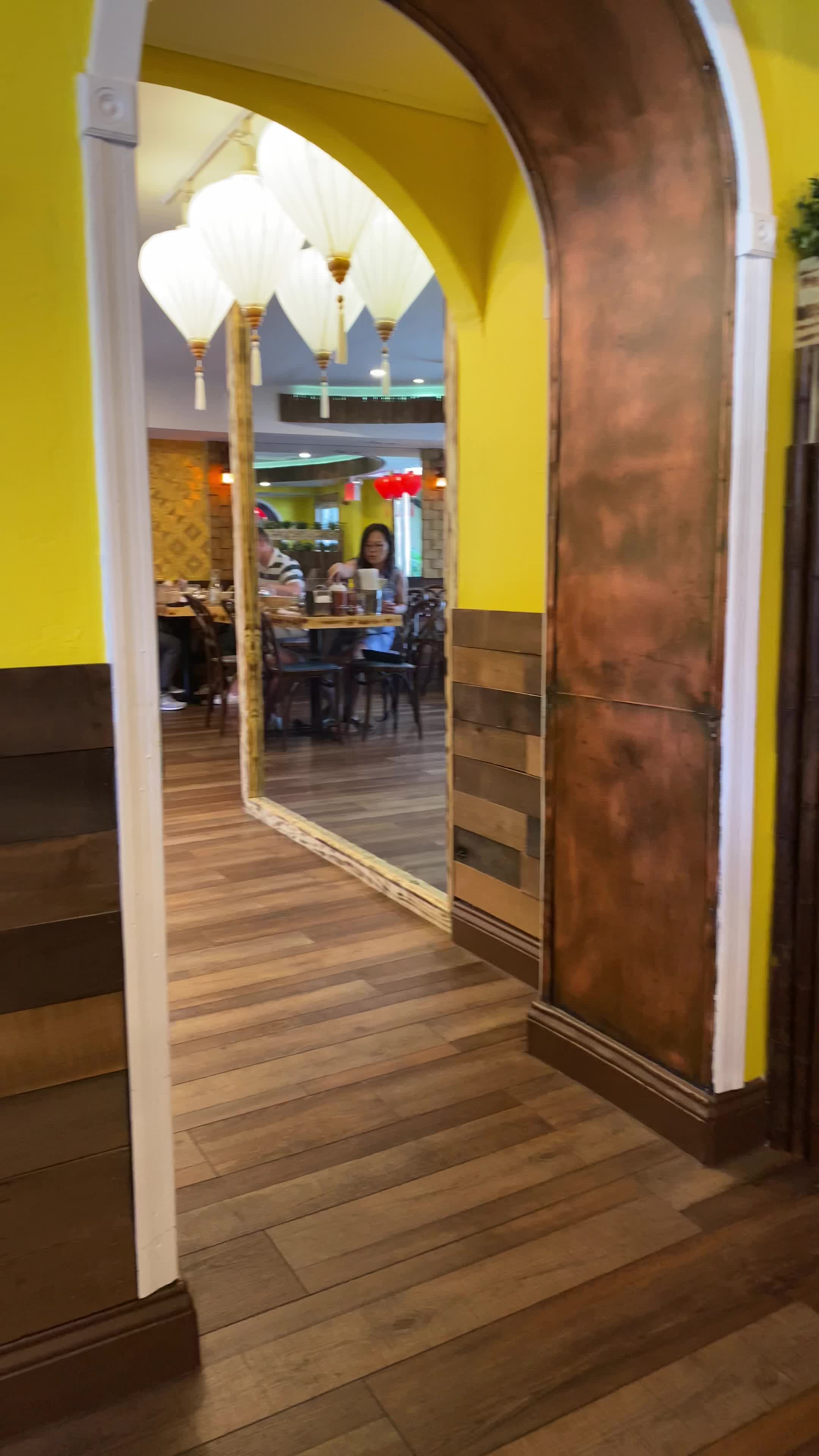 Video review of Kung Fu Pho