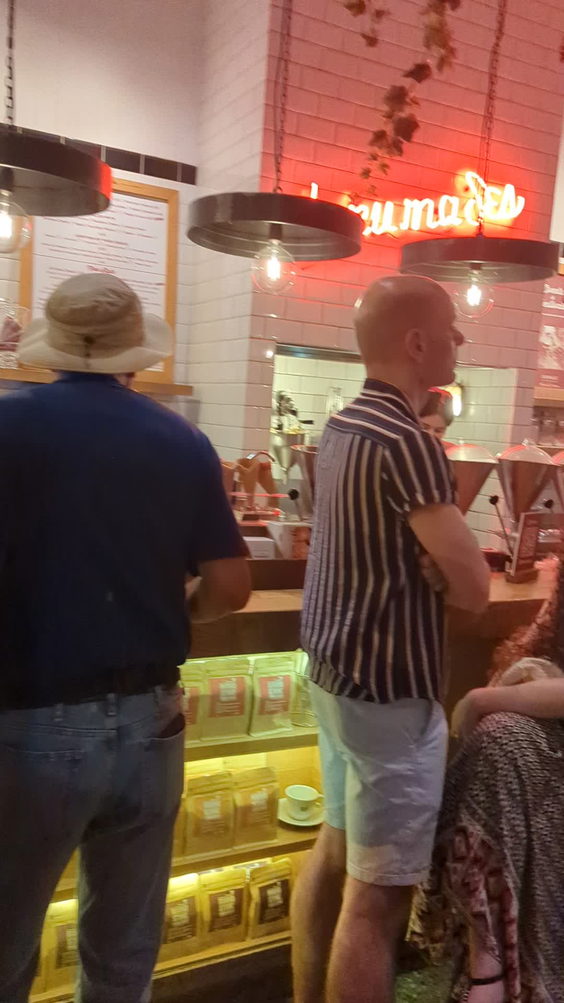 LUKUMAΔES
