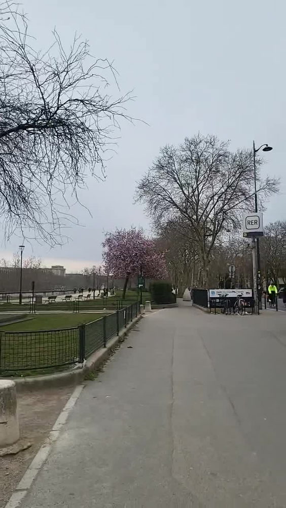 Métro Bir-Hakeim — Tour Eiffel [6]