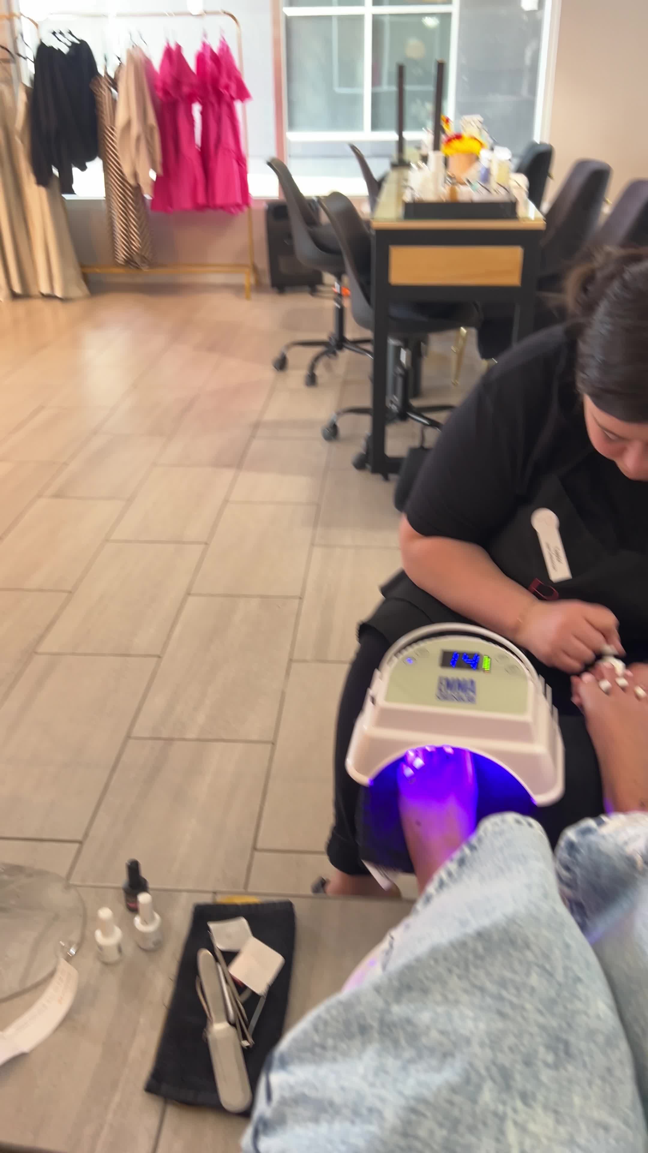 PAINT Nail Bar