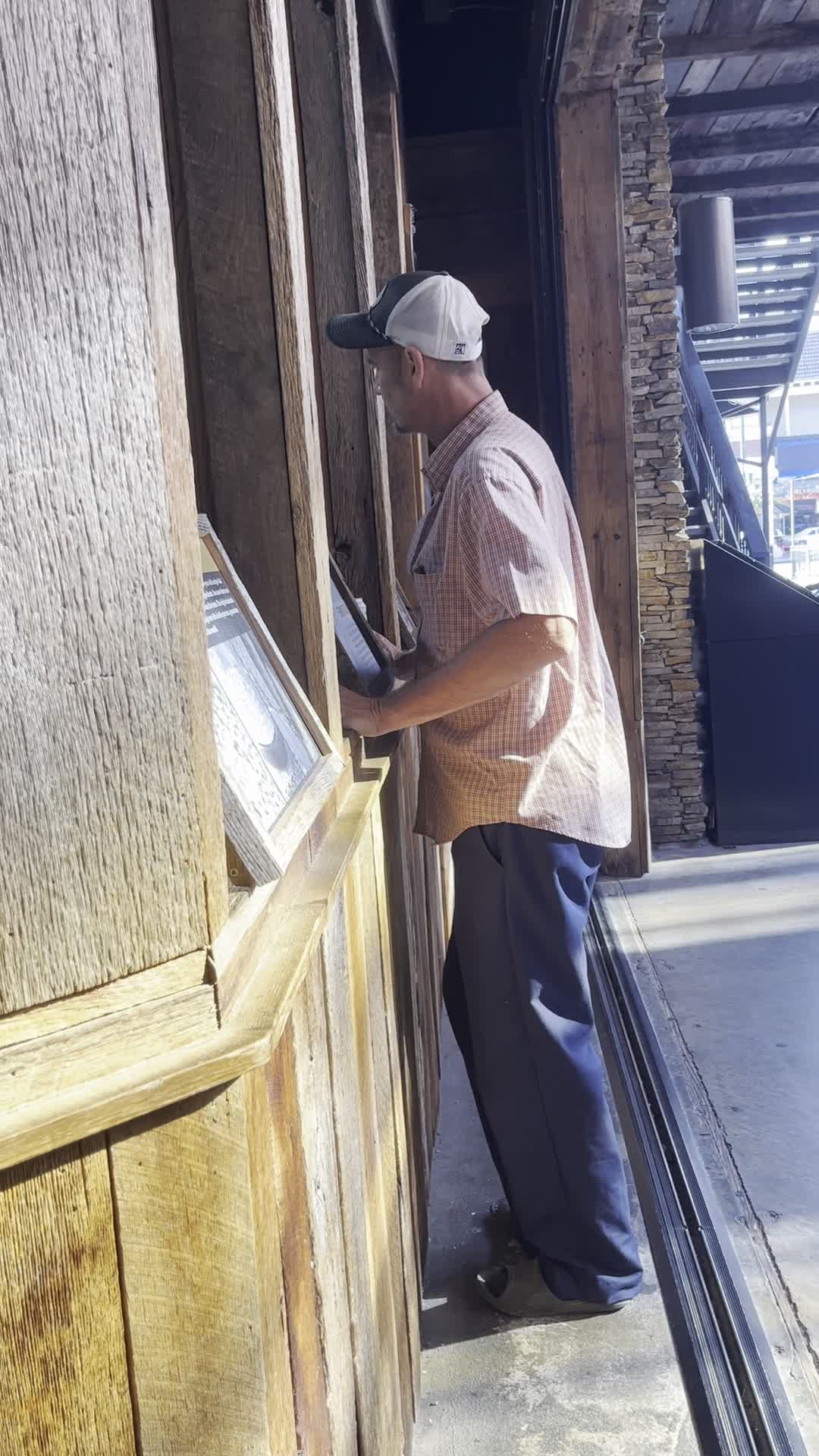 Video review of Ole Smoky Moonshine Distillery