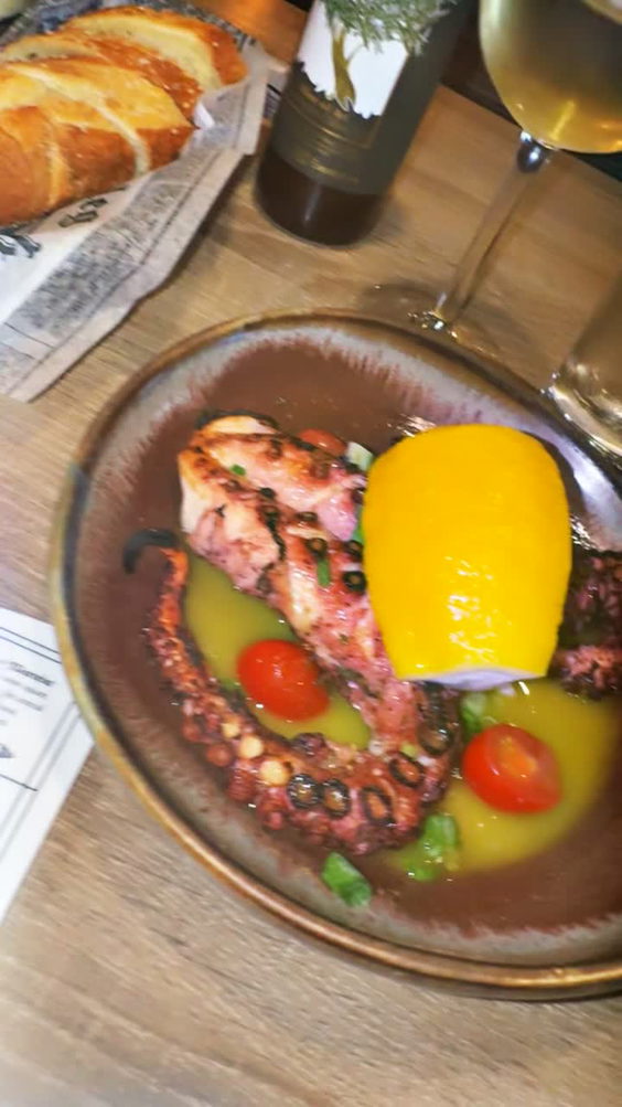 Plateia Mediterranean Kitchen - Bar