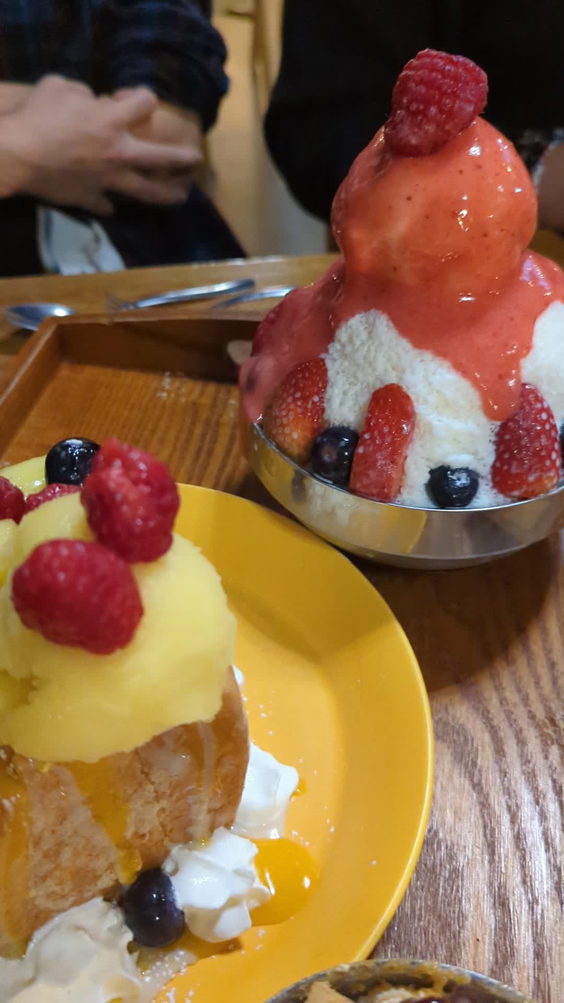 Lumi Dessert Cafe