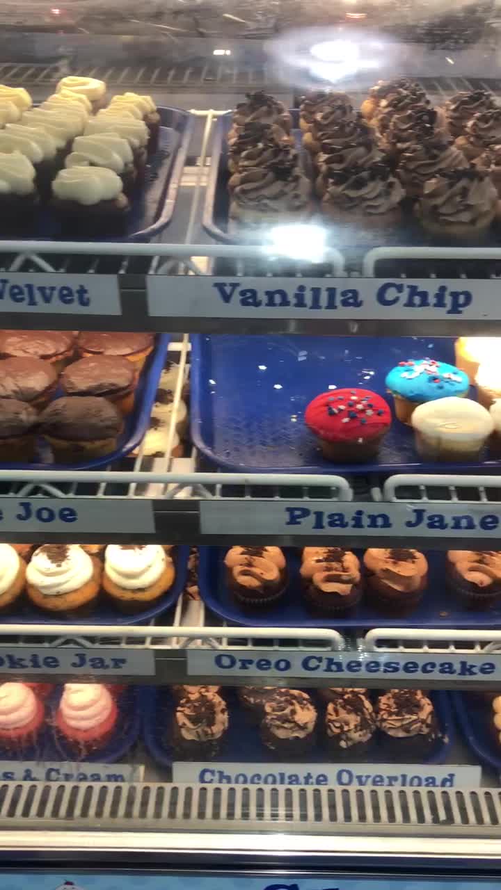 Mr. Cupcakes