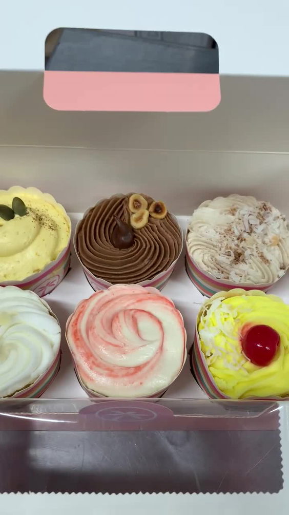 Borinken Cakes
