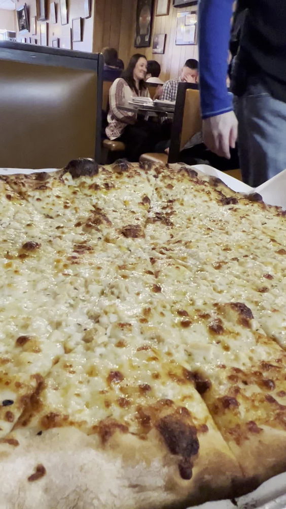 Sally's Apizza