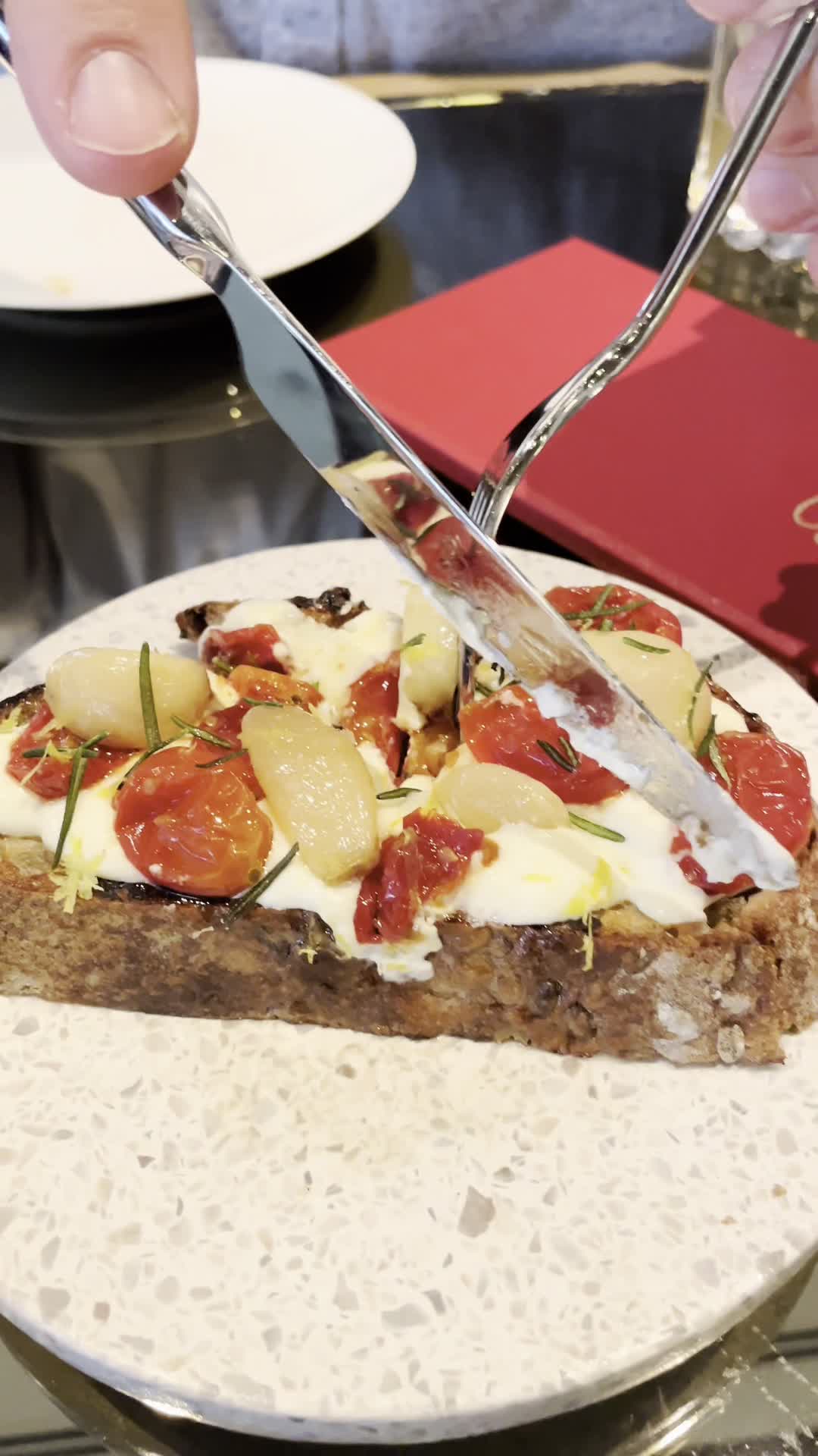 Mara Restaurant and Bar