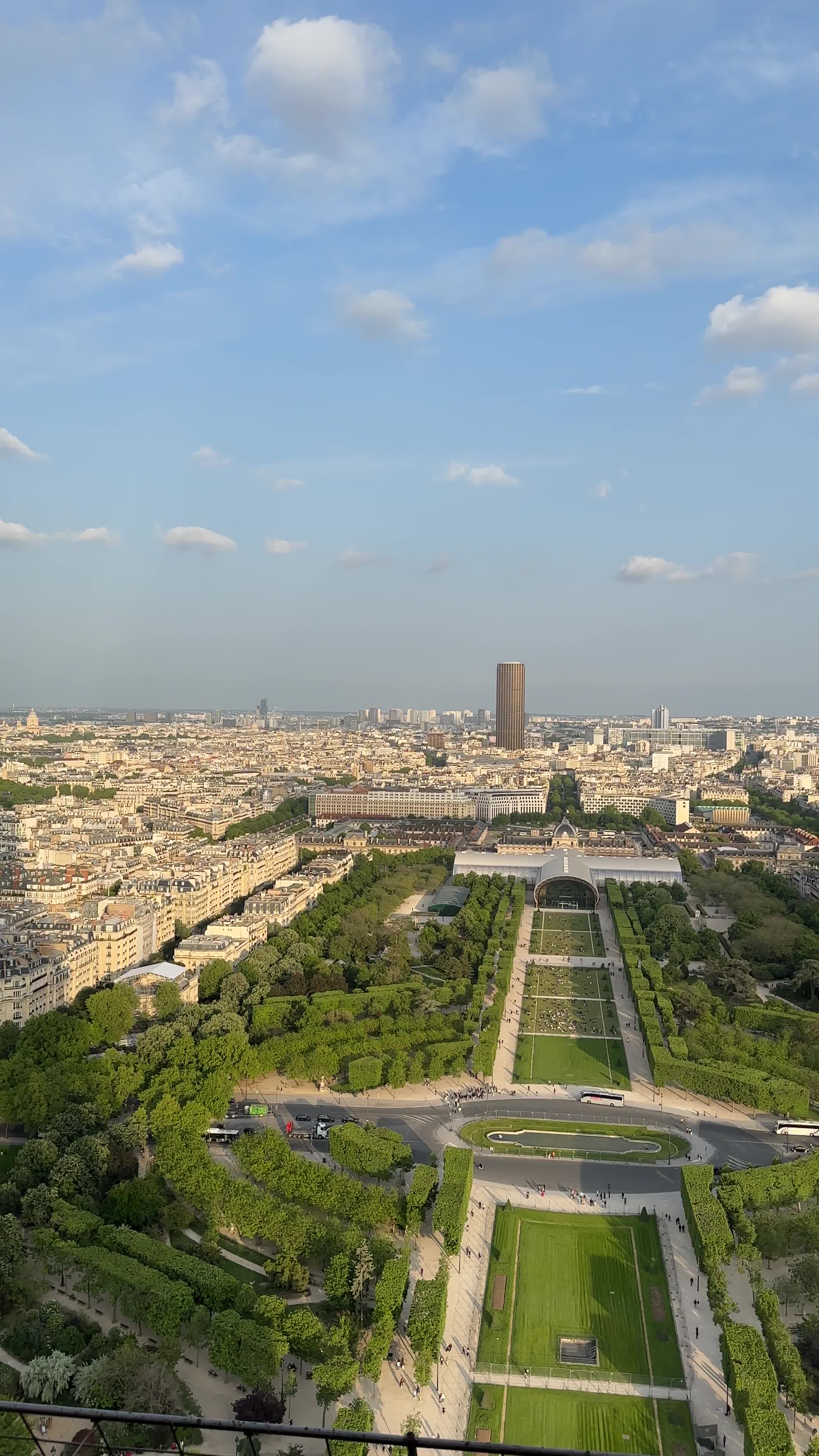 Carousel of the Eiffel Tower