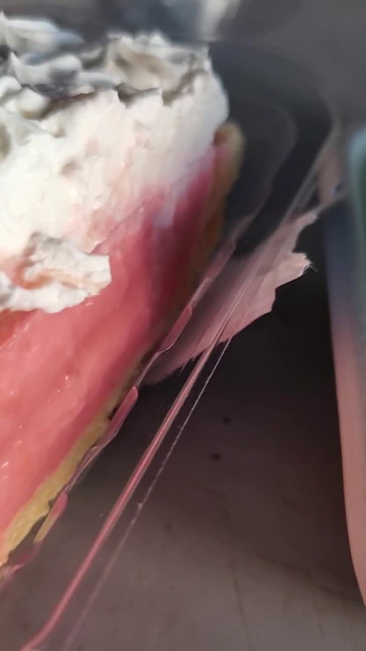 Video review of Ted's Bakery