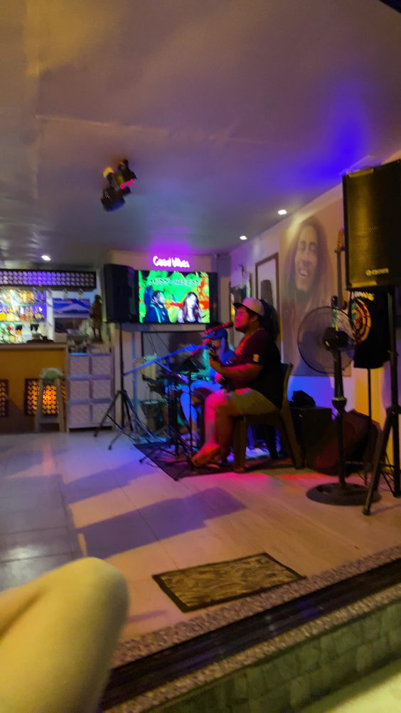 Delgados Jam House Resto Bar