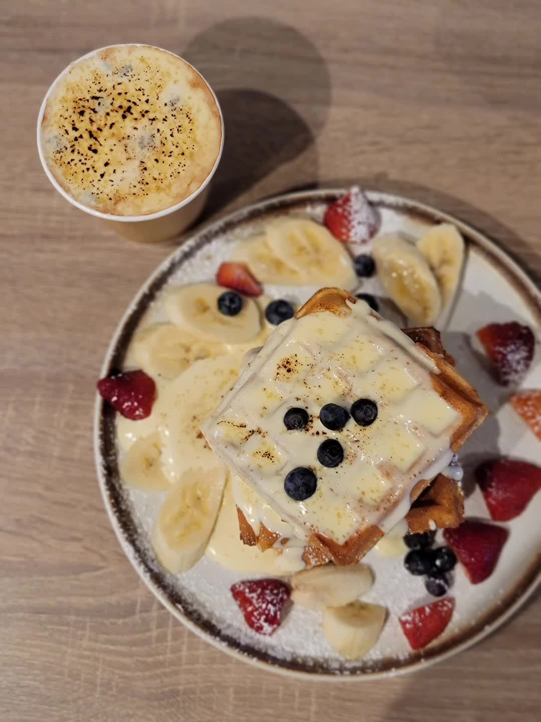 Sunlit Town Breakfast & Lunch