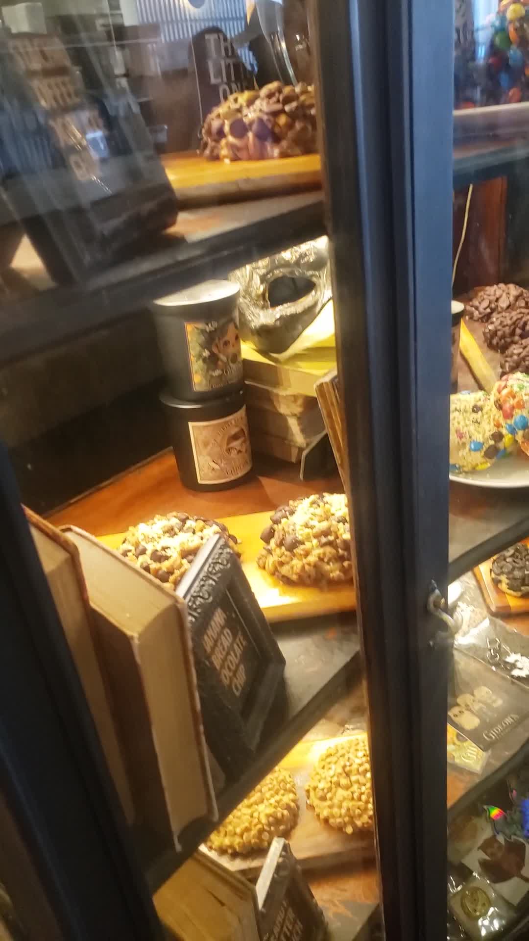 Video review of Gideon's Bakehouse