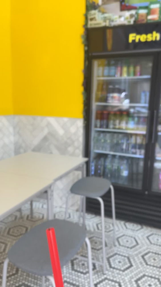 Lily's Shakes & Crepes