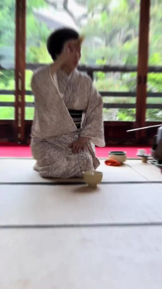 KIMONO TEA CEREMONY MAIKOYA at GION KIYOMIZU