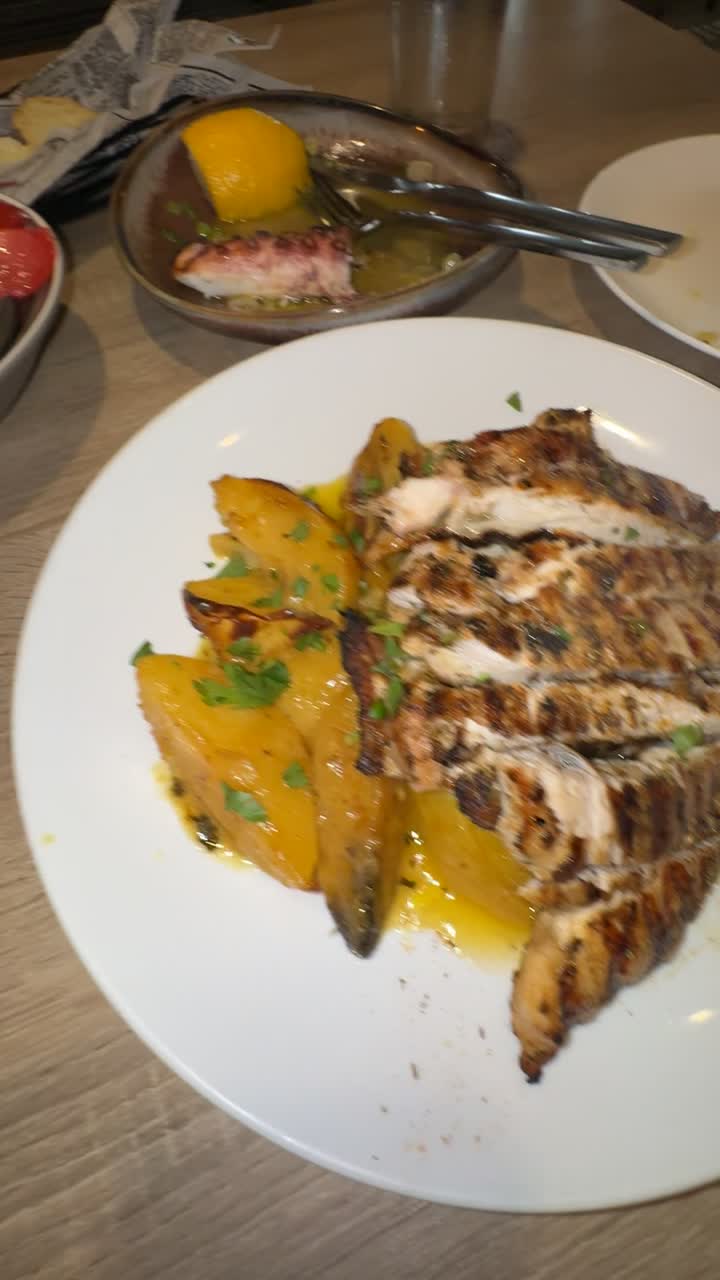 Plateia Mediterranean Kitchen - Bar