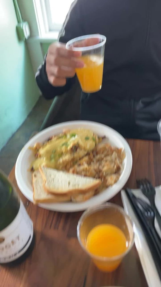 Mo'z Cafe