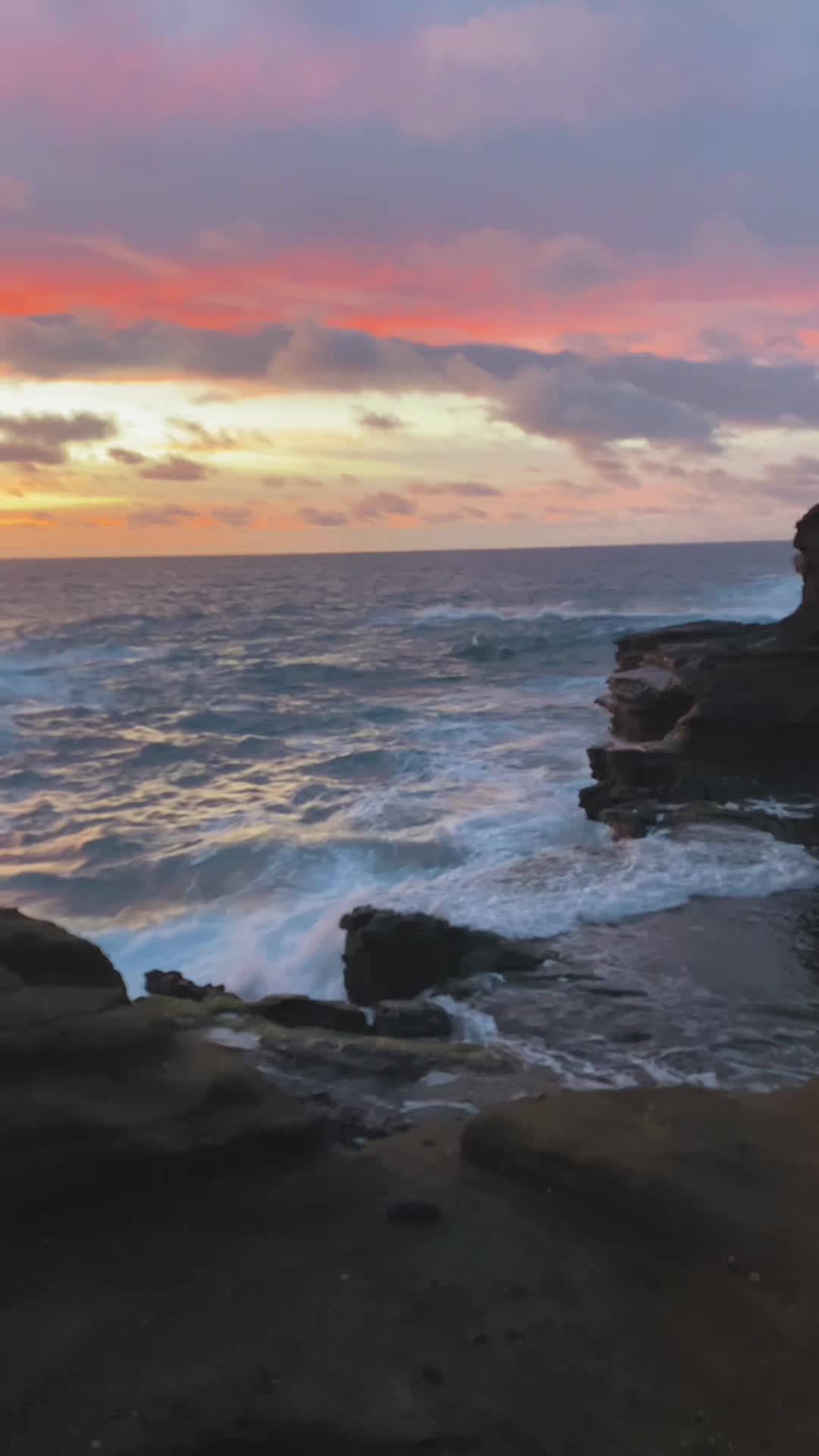 Video review of Hālona Blowhole Lookout