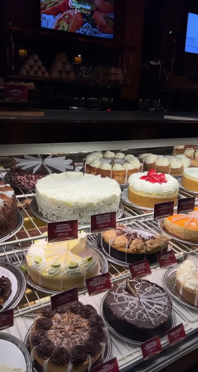 Video review of The Cheesecake Factory