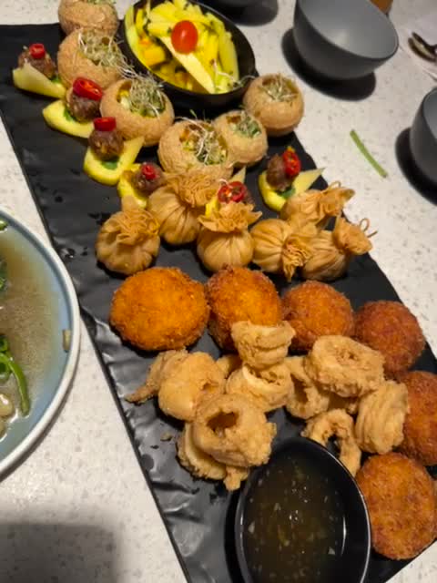 Isaan Der - Thai Kitchen & Bar