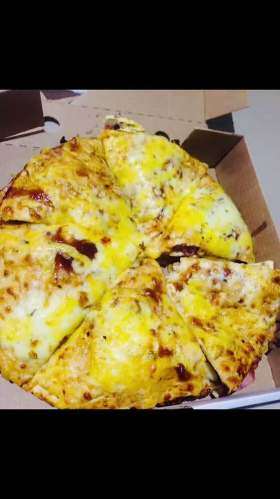 Debonairs Pizza