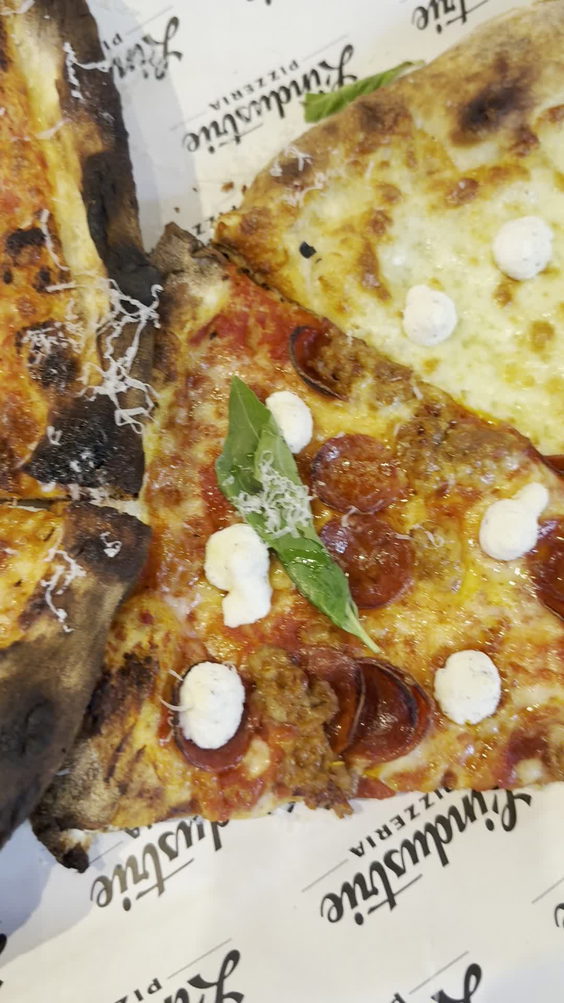 L'Industrie Pizzeria