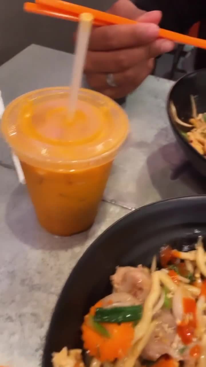 Video review of Toss Noodle Bar