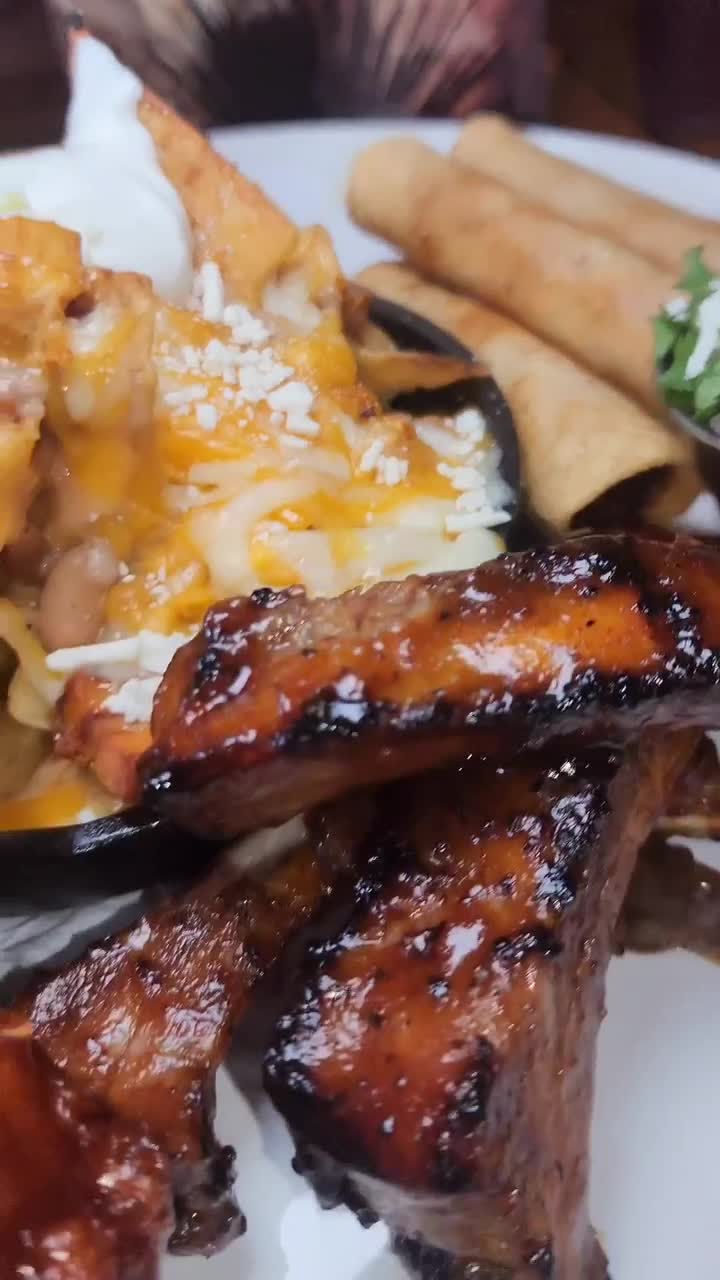 Video review of Cabo Wabo Cantina