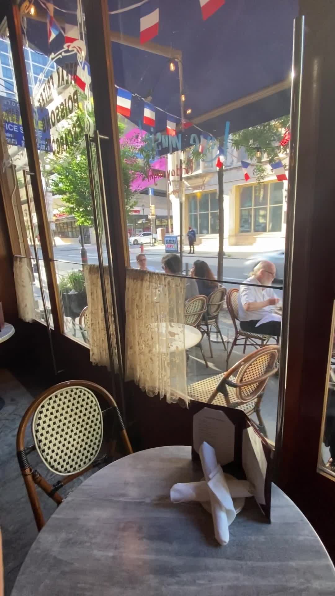 Video review of Caribou Cafe