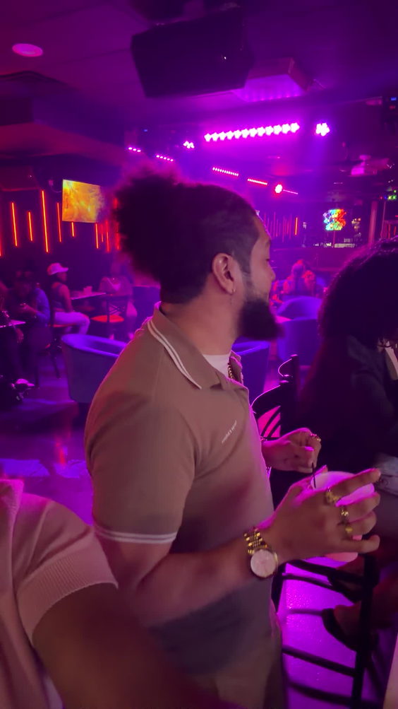X Lounge