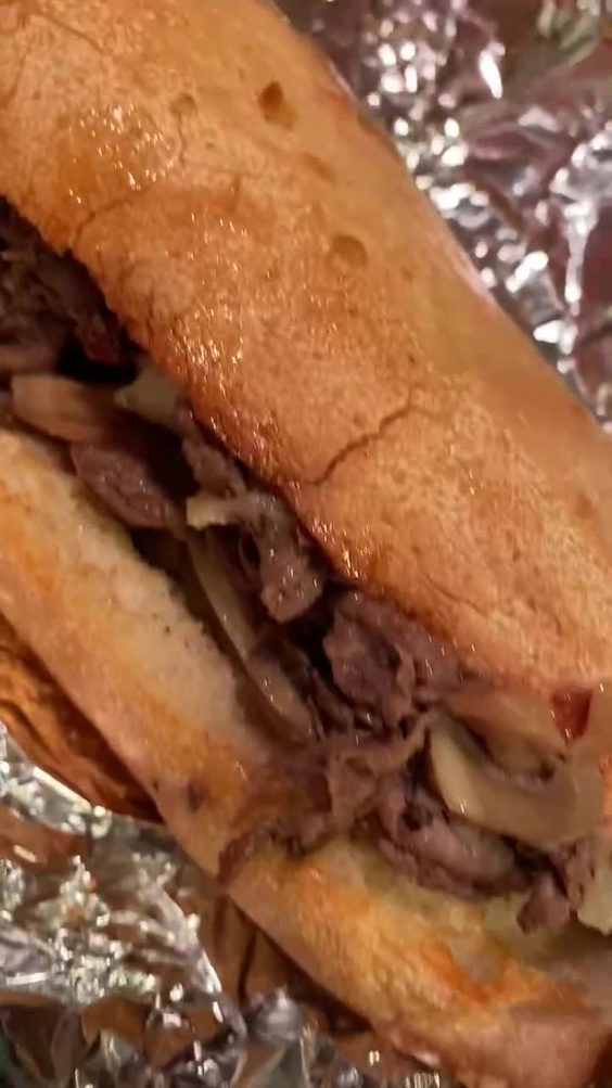 Pinos Deli and Subs