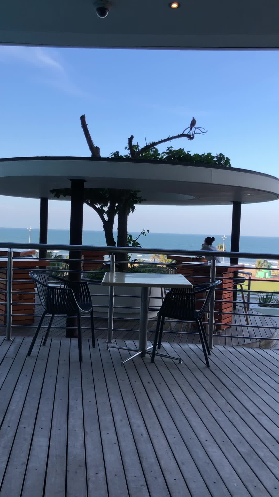 Elangeni - Pool Deck