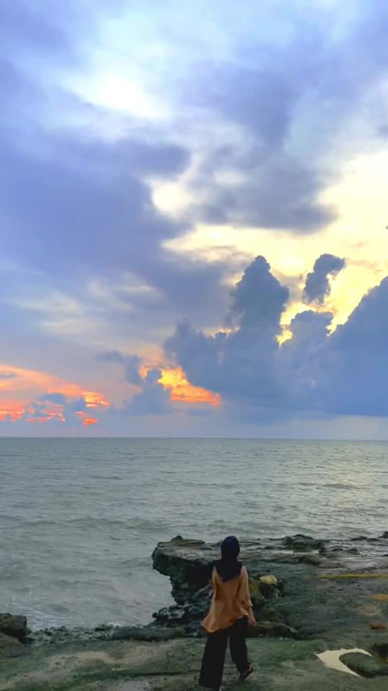 Punaga Beach