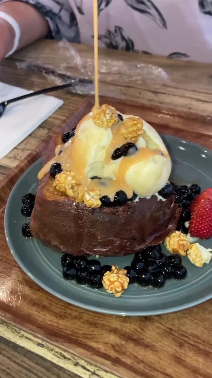 Video review of Grace Street Coffee & Desserts