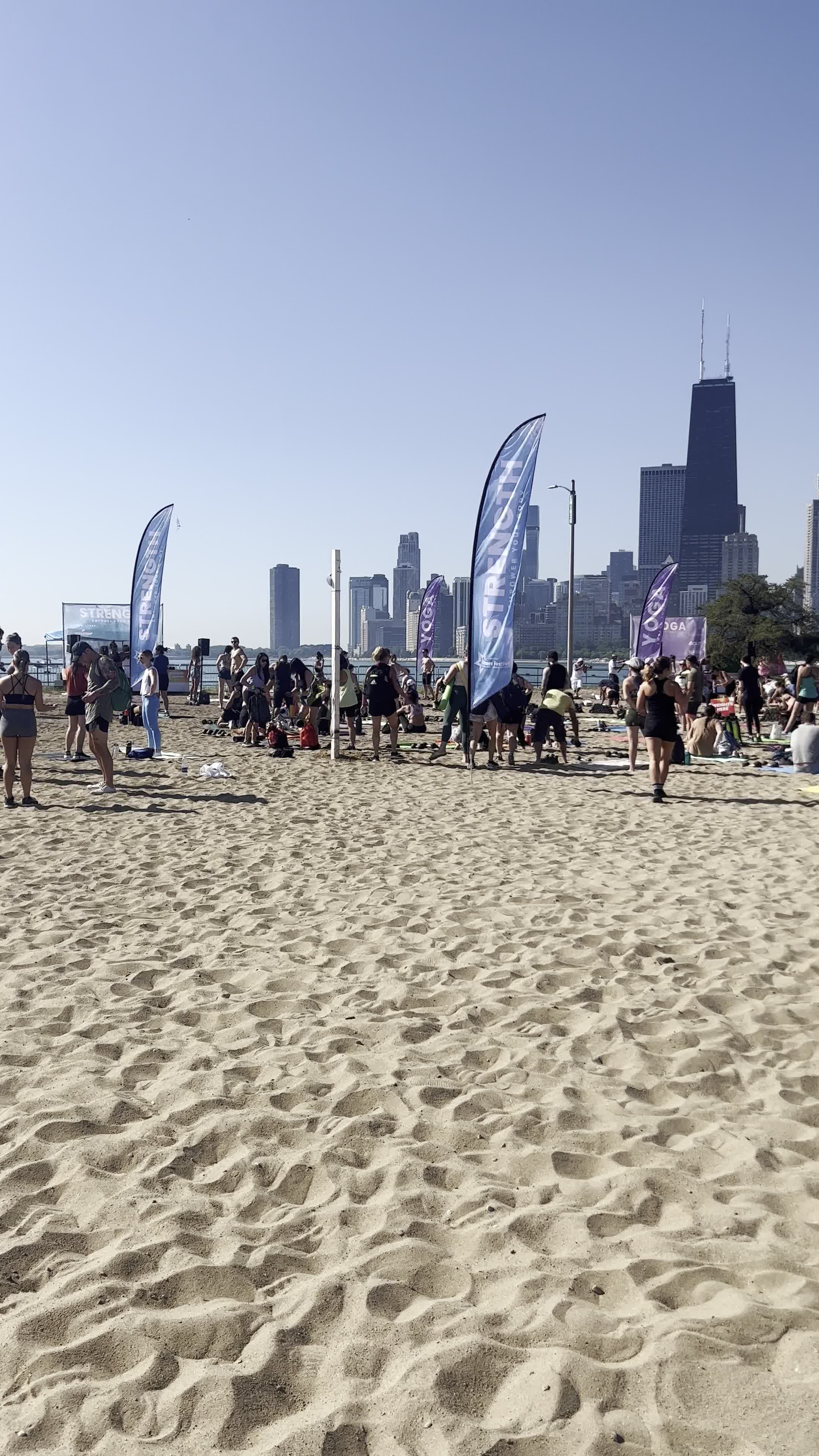 Video review of North Avenue Beach