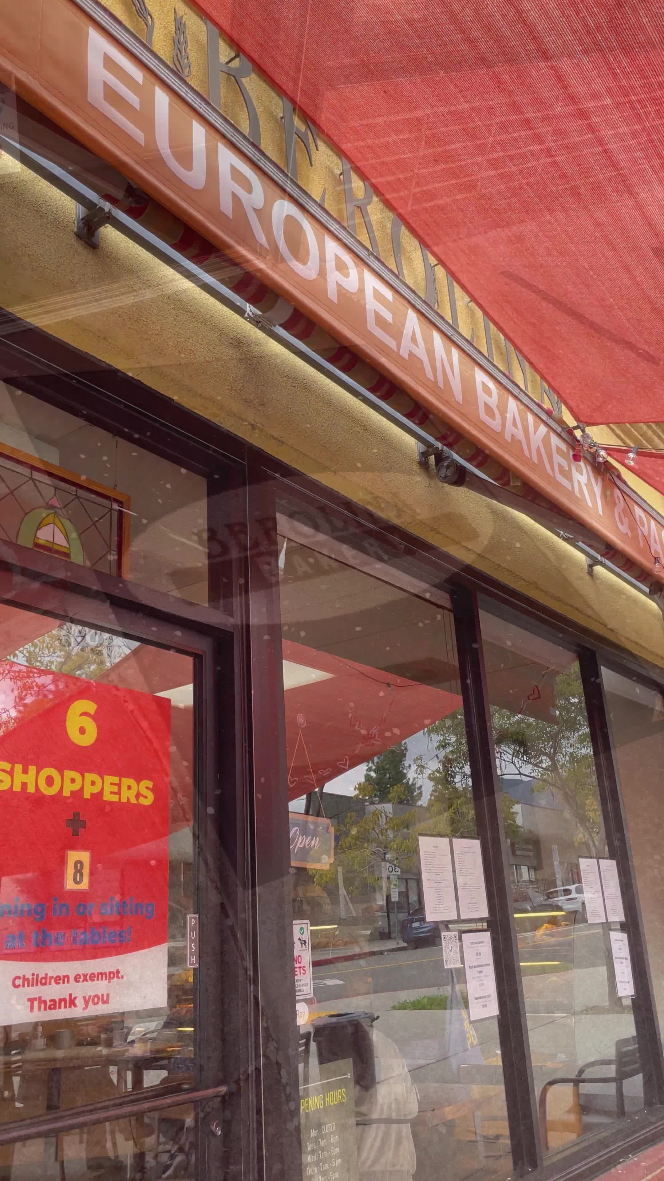 Video review of Berolina Bakery