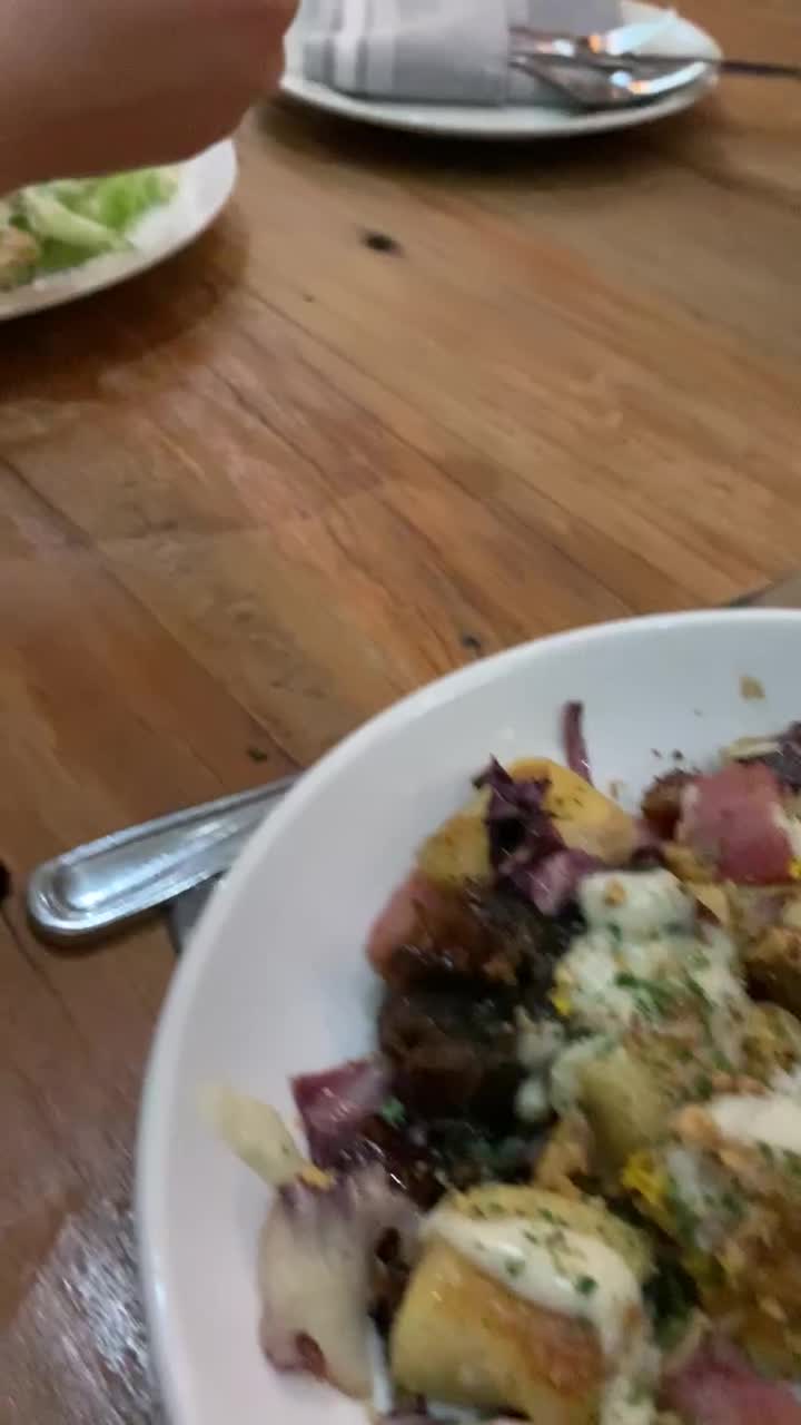 Video review of Tre Trattaoria at SAMA